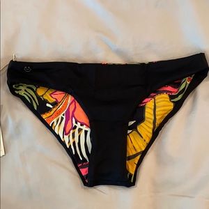 Maaji swimsuit bottoms!!